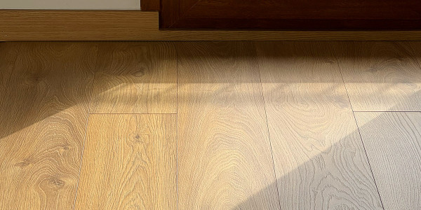 Rehabilitación / Reformas de Pisos Barrax · Instalación de Parquet, Gres, Porcelánicos y Moquetas